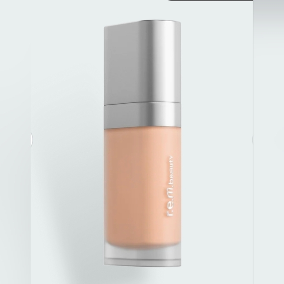 R.E.M. Beauty Other - NIB $35 R.e.m. beauty Sweetener Foundation In Light 9P